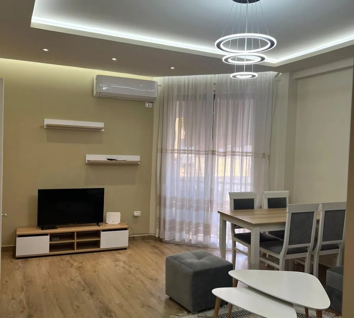 Condor Center Luxury Apartment Tirana